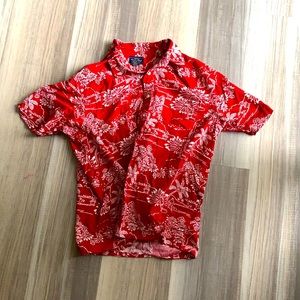 Sonoma Hawaiian Button up T shirt